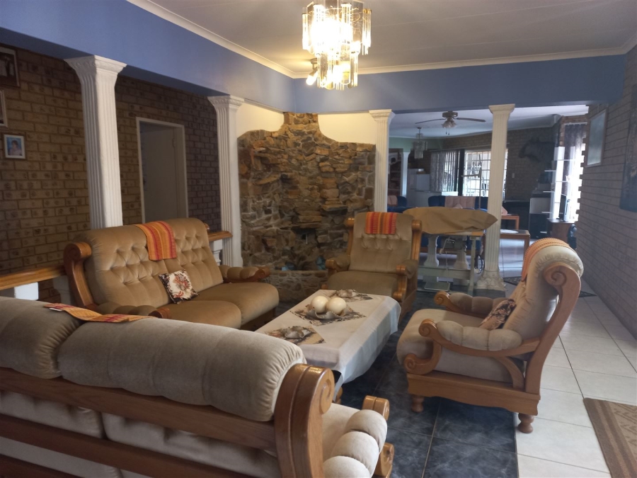 5 Bedroom Property for Sale in Cashan North West